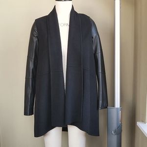 DKNY double face wool coat with faux leather sleeve size 6 black New